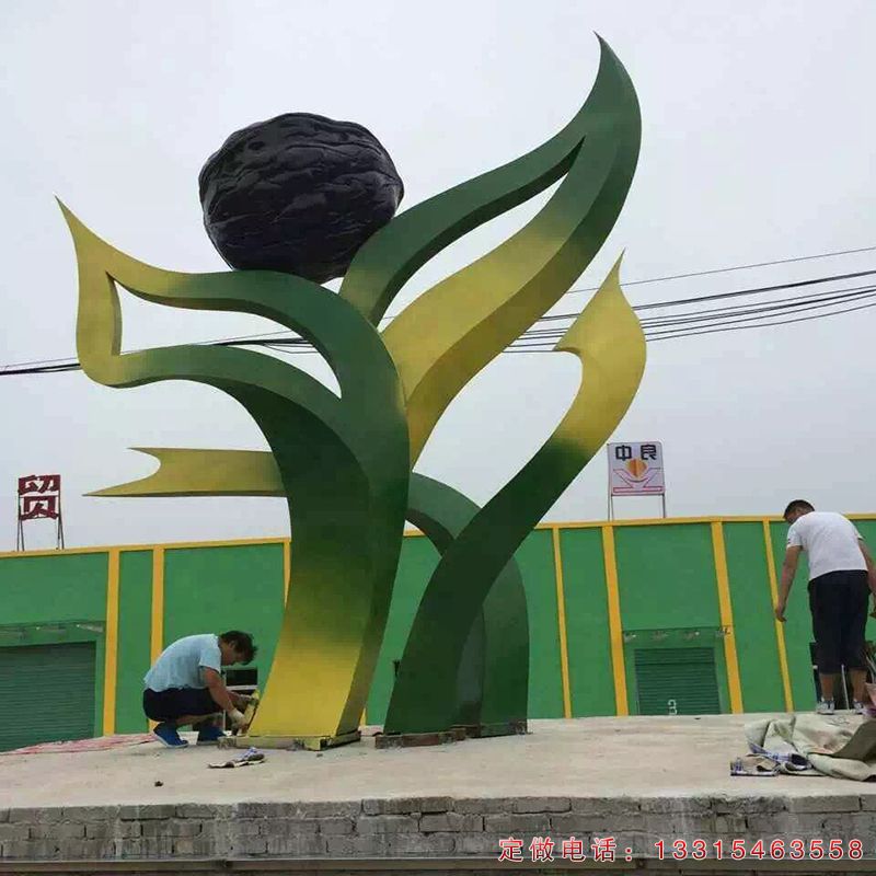 不锈钢核桃标志性雕塑（2）