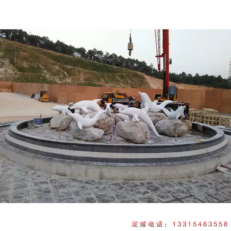 海豚水中景观石雕（1）
