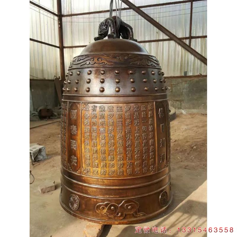寺庙铜钟雕塑（1）