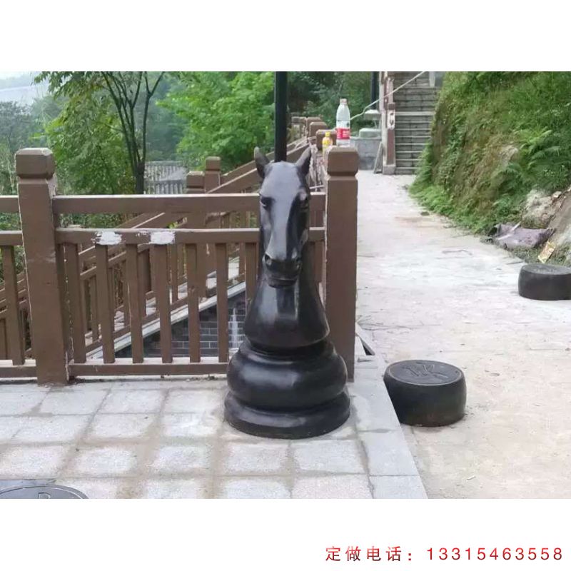 广场半身马铜雕（2）