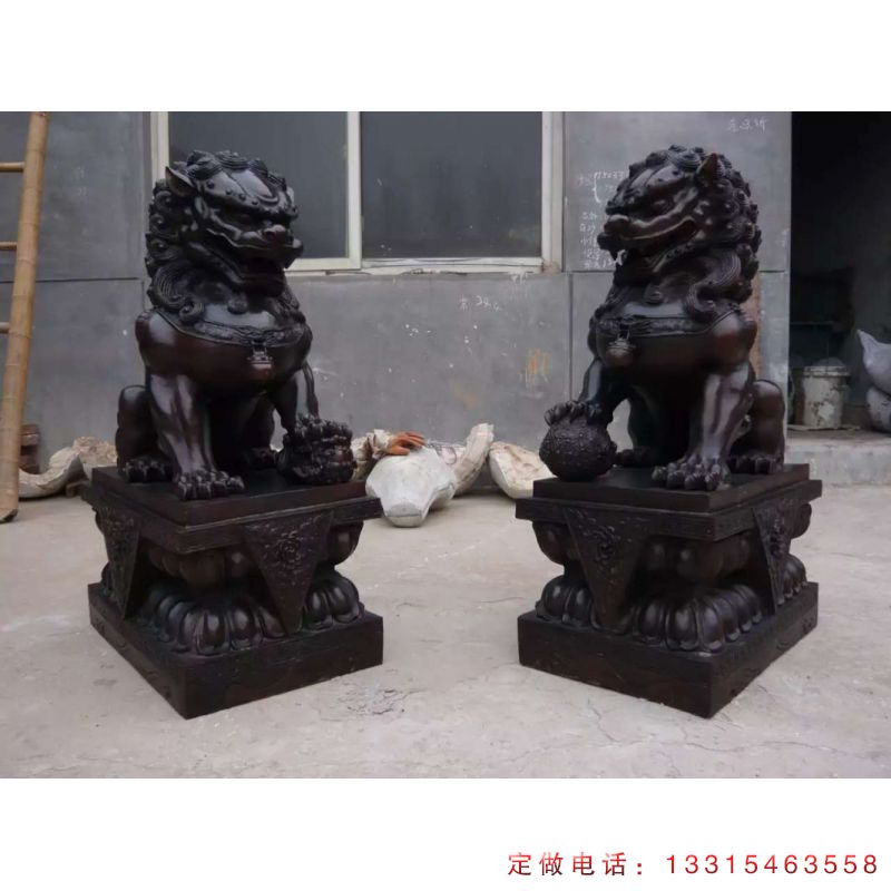 广场狮子铜雕（1）
