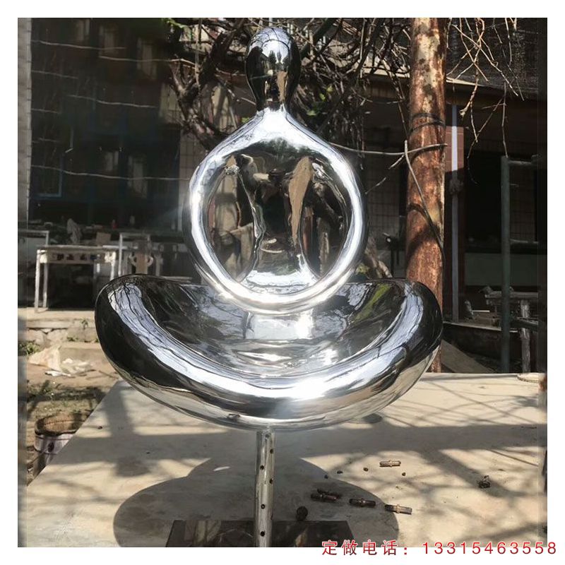 不锈钢打坐抽象人物雕塑（2）