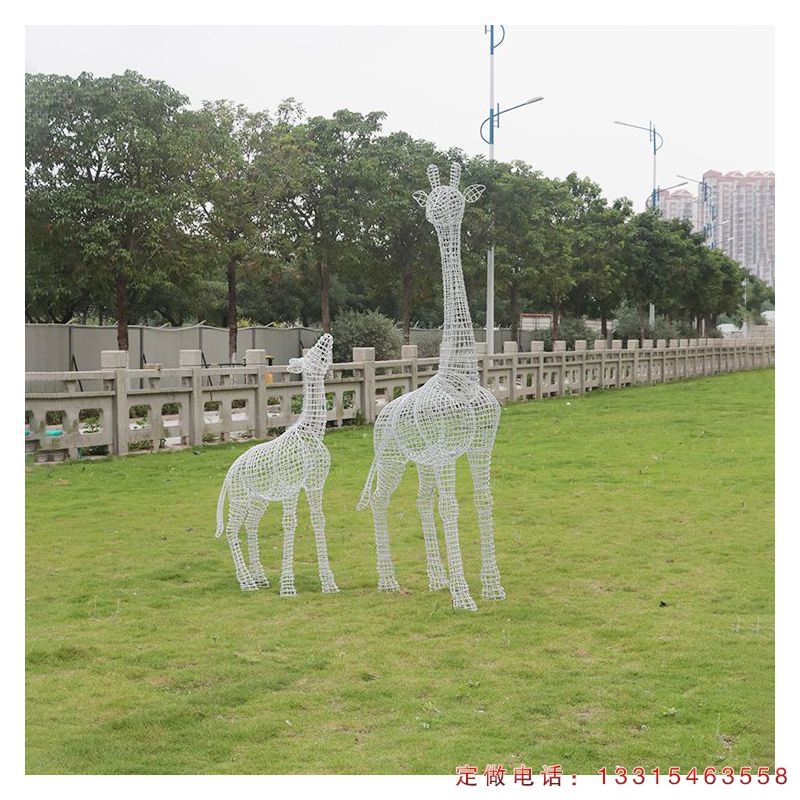 不锈钢镂空长颈鹿动物雕塑（8）
