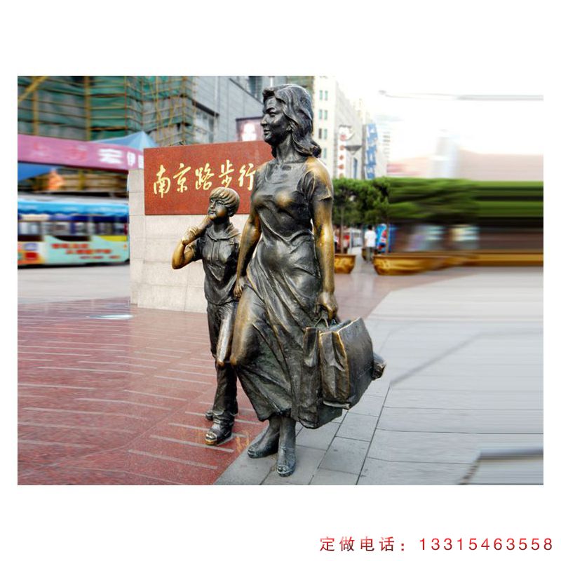 城市逛街铜雕人物雕塑（1）